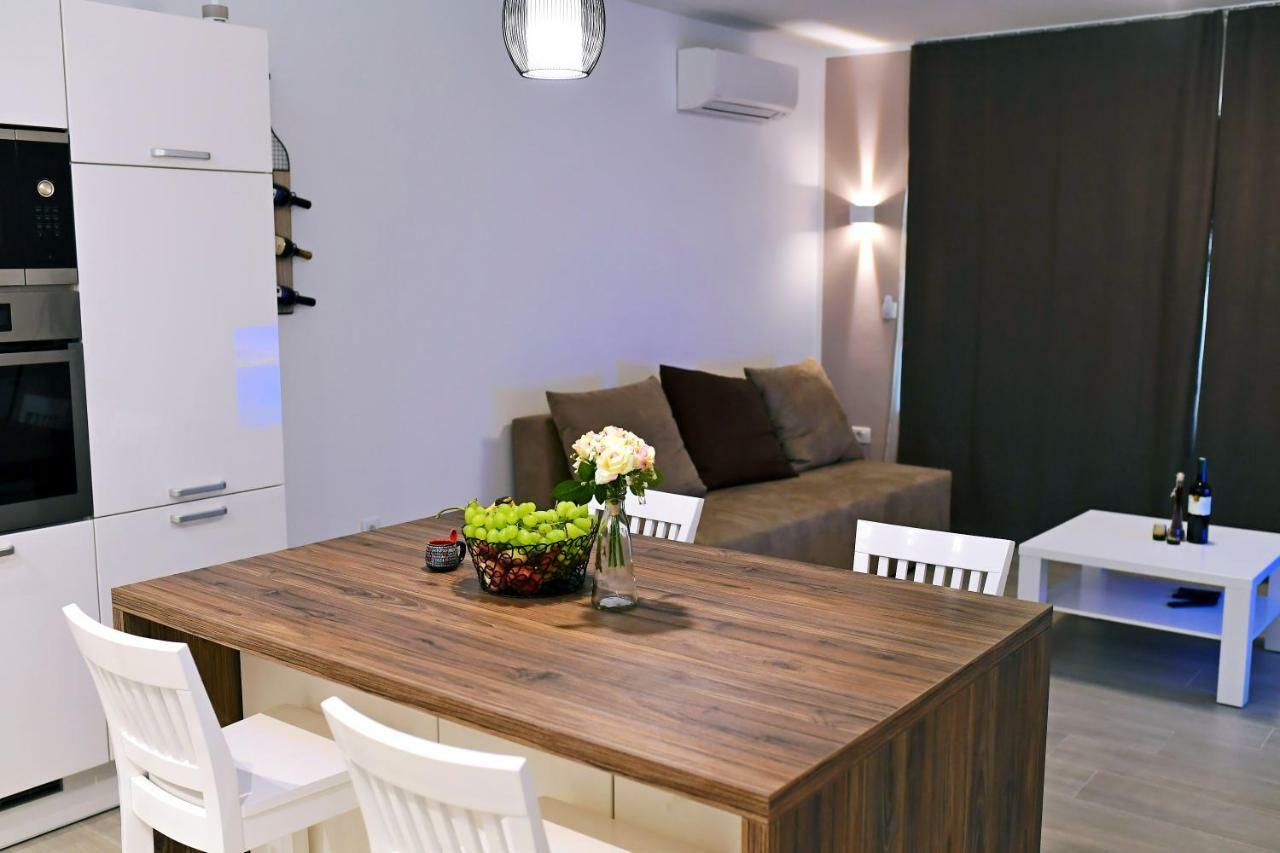 Apartment Luce นยีวีเซ ภายนอก รูปภาพ